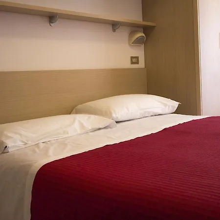 Casa Portofino Rooms&breakfast فندق 3*
